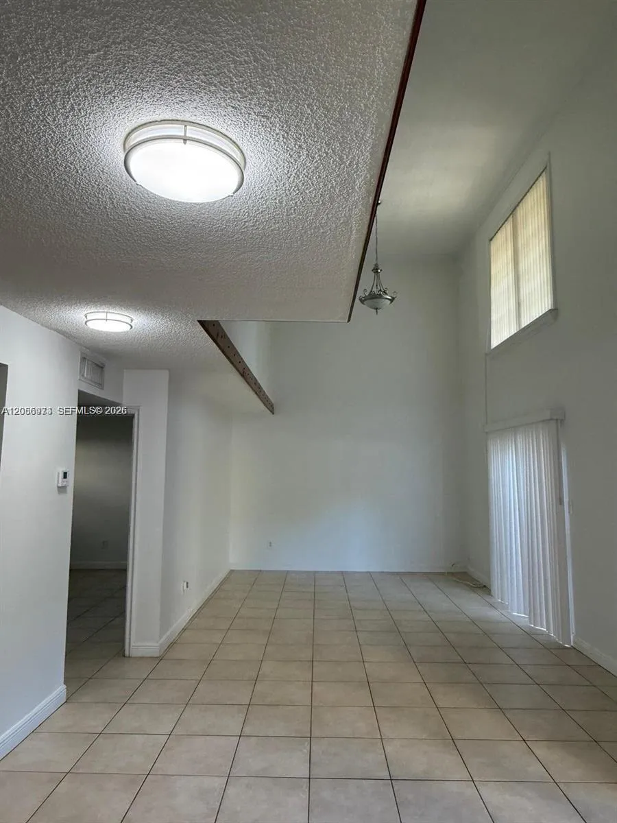 8600 SW 109th Ave #4-112 Miami, FL 33173