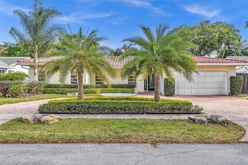 3370 36th Pl Hollywood, FL 33021