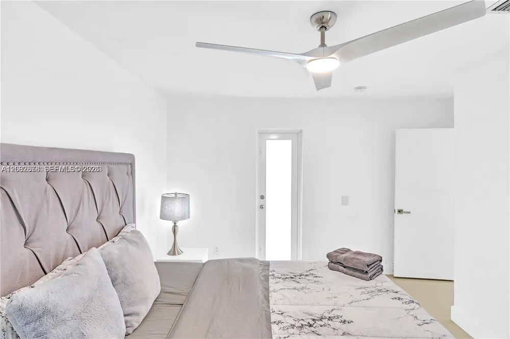 3370 36th Pl Hollywood, FL 33021