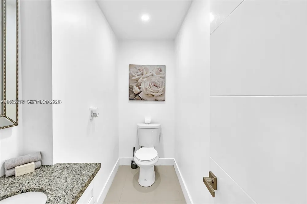 3370 36th Pl Hollywood, FL 33021