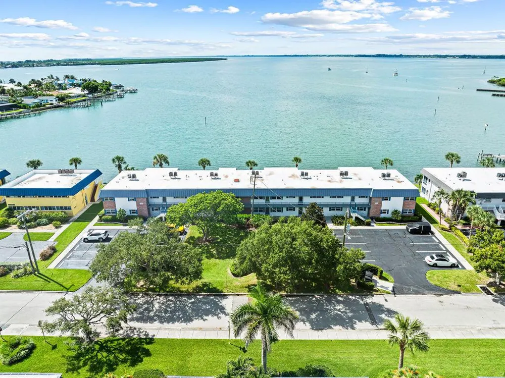 1177 BAYSHORE DRIVE #204 Hutchinson Island, FL 34949