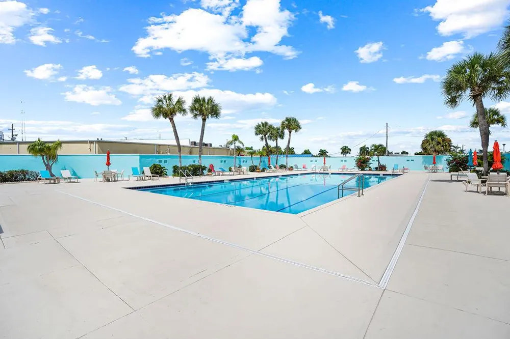 1177 BAYSHORE DRIVE #204 Hutchinson Island, FL 34949