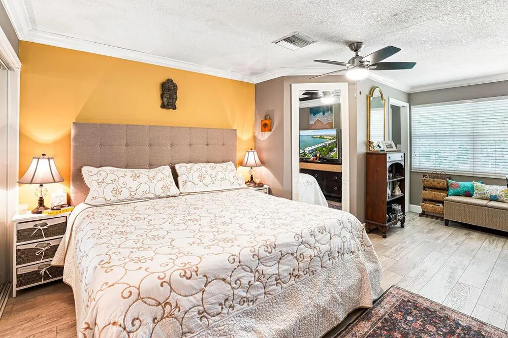 1177 BAYSHORE DRIVE #204 Hutchinson Island, FL 34949