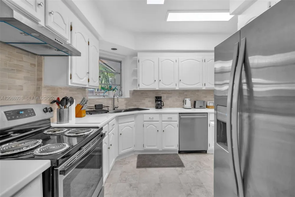 801 SW 24th Rd Miami, FL 33129