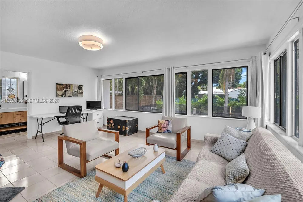 801 SW 24th Rd Miami, FL 33129
