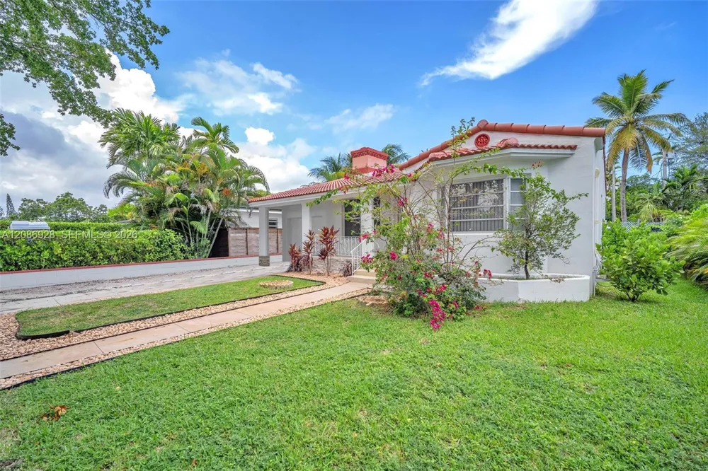801 SW 24th Rd Miami, FL 33129