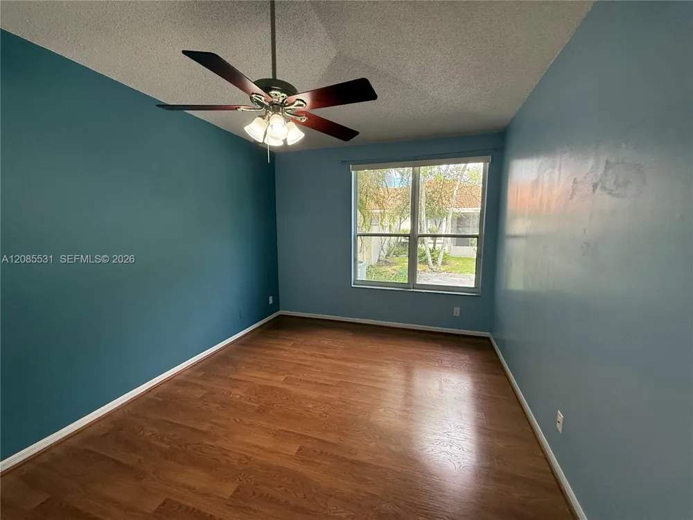 856 NW 132nd Ave Pembroke Pines, FL 33028