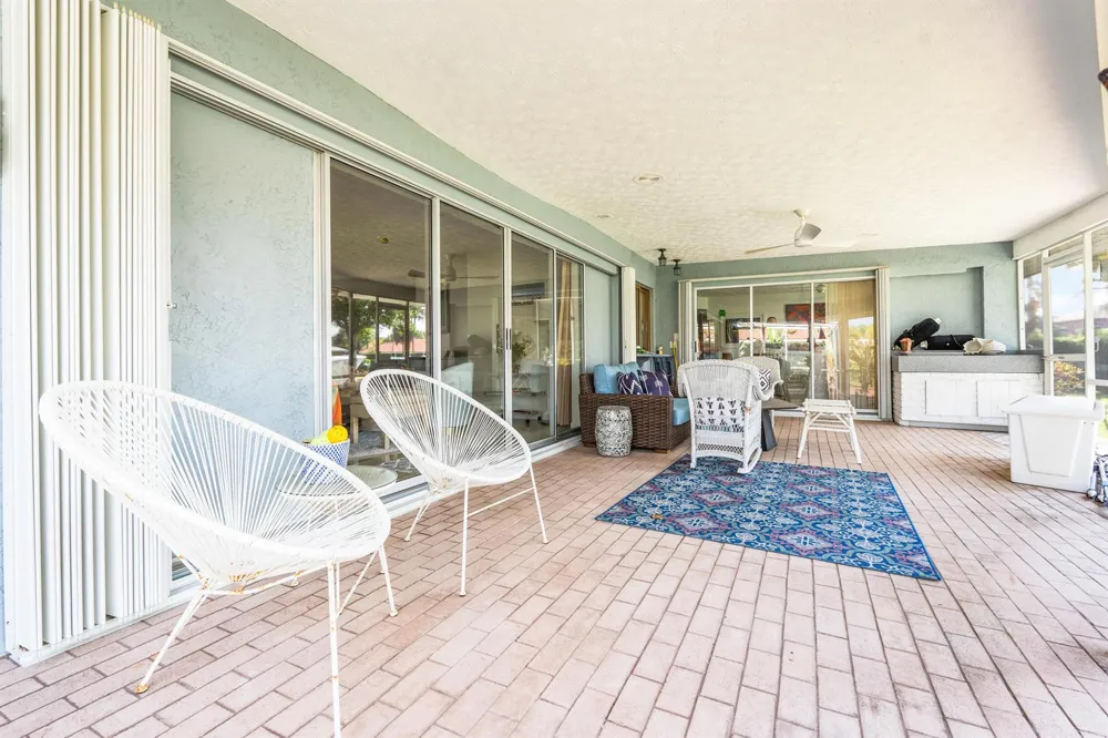 8945 SE HARBOR ISLAND WAY Hobe Sound, FL 33455