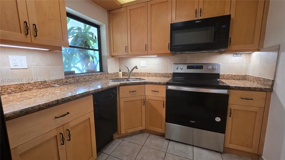 19851 SW 103rd Ct #19851 Cutler Bay, FL 33157