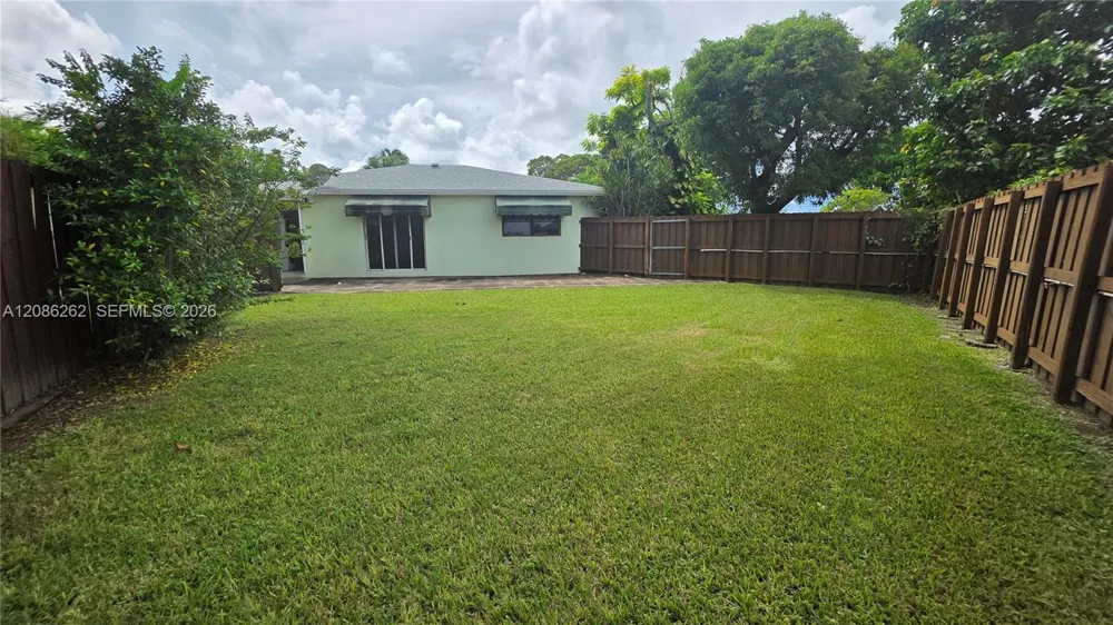 19851 SW 103rd Ct #19851 Cutler Bay, FL 33157