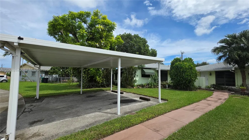 19851 SW 103rd Ct #19851 Cutler Bay, FL 33157