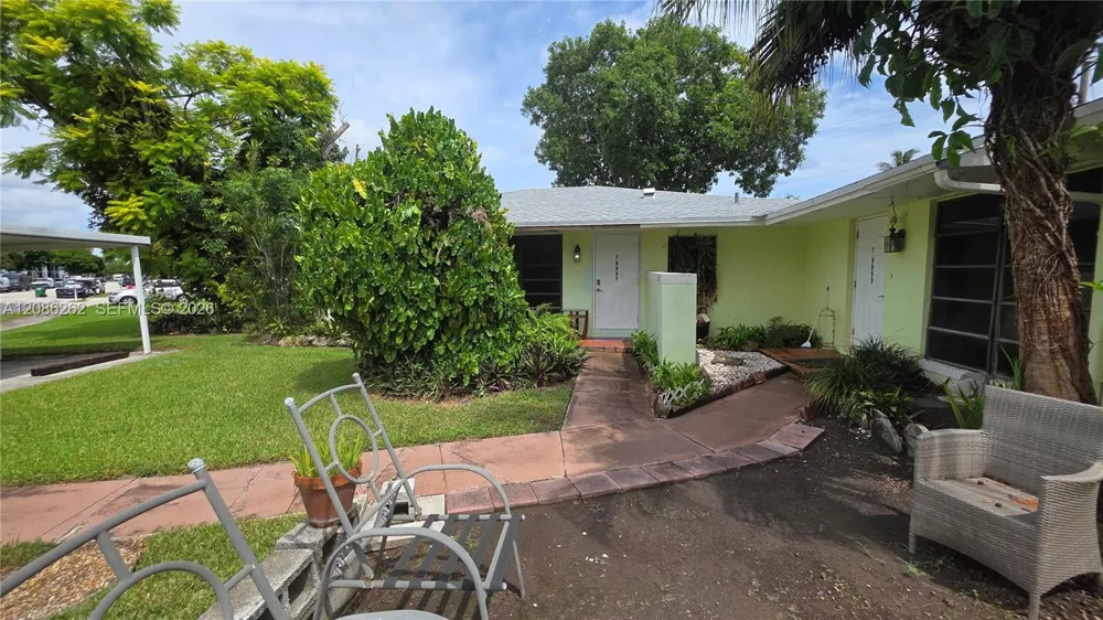 19851 SW 103rd Ct #19851 Cutler Bay, FL 33157