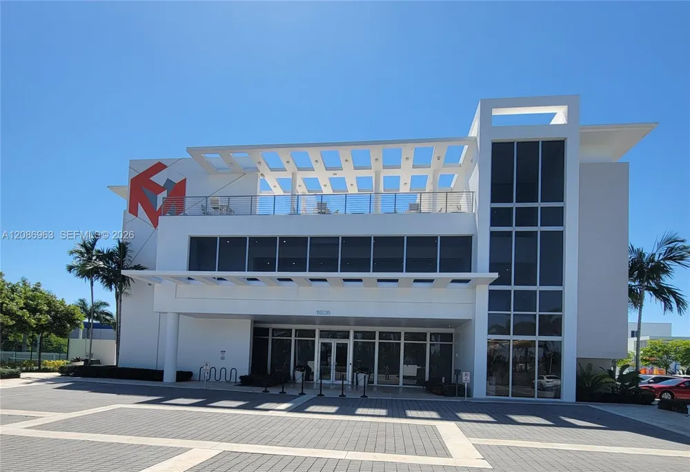 10275 NW 66th St Doral, FL 33178