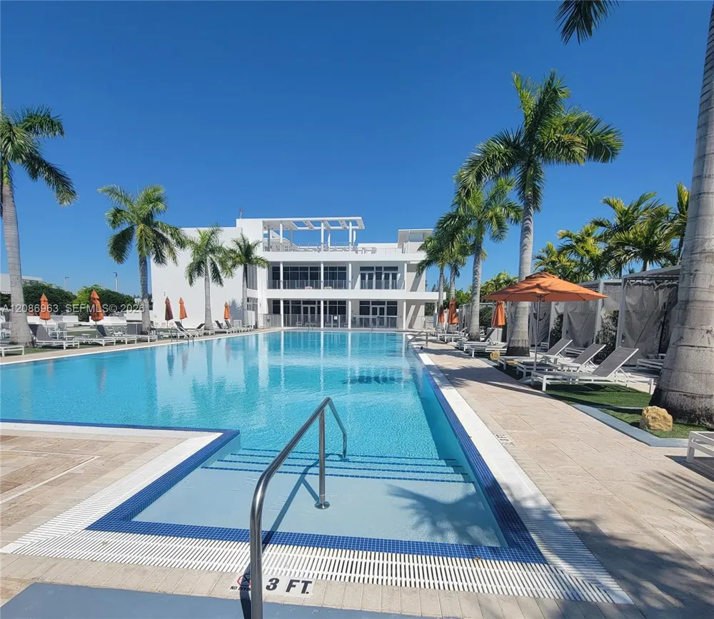 10275 NW 66th St Doral, FL 33178