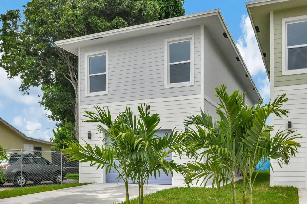 4456 Clinton Boulevard Lake Worth, FL 33461
