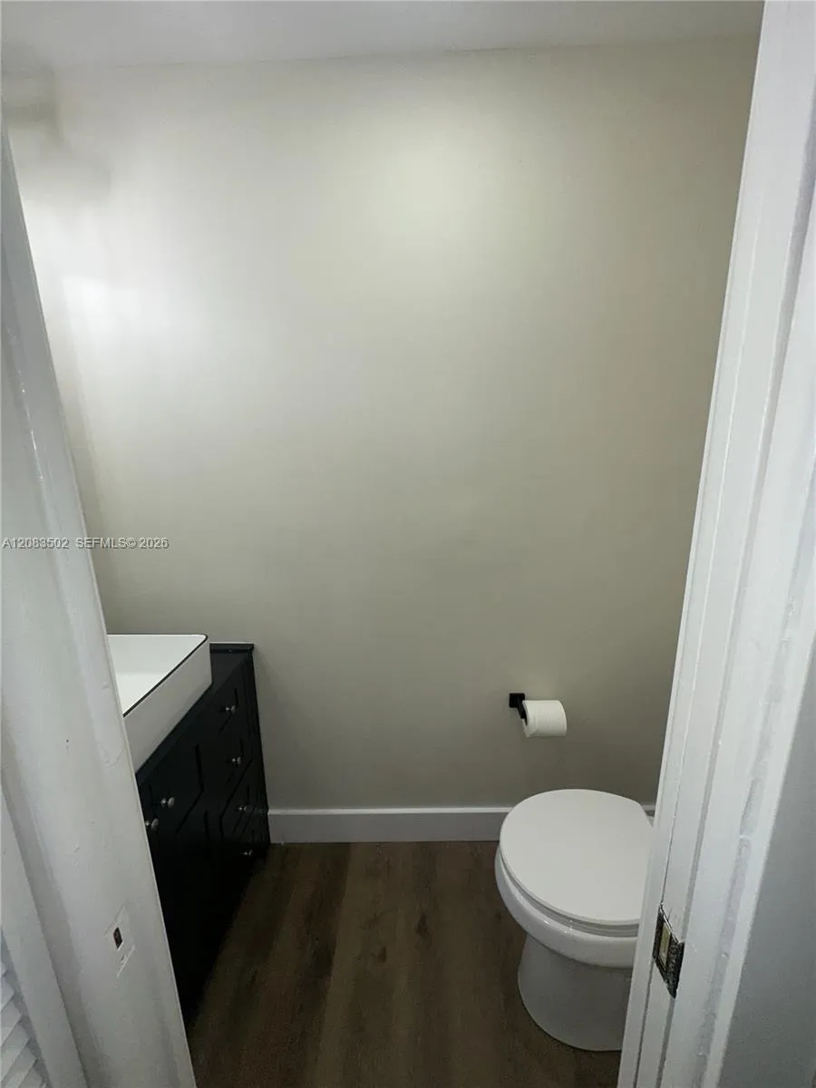 2643 NW 42nd Ave Coconut Creek, FL 33066