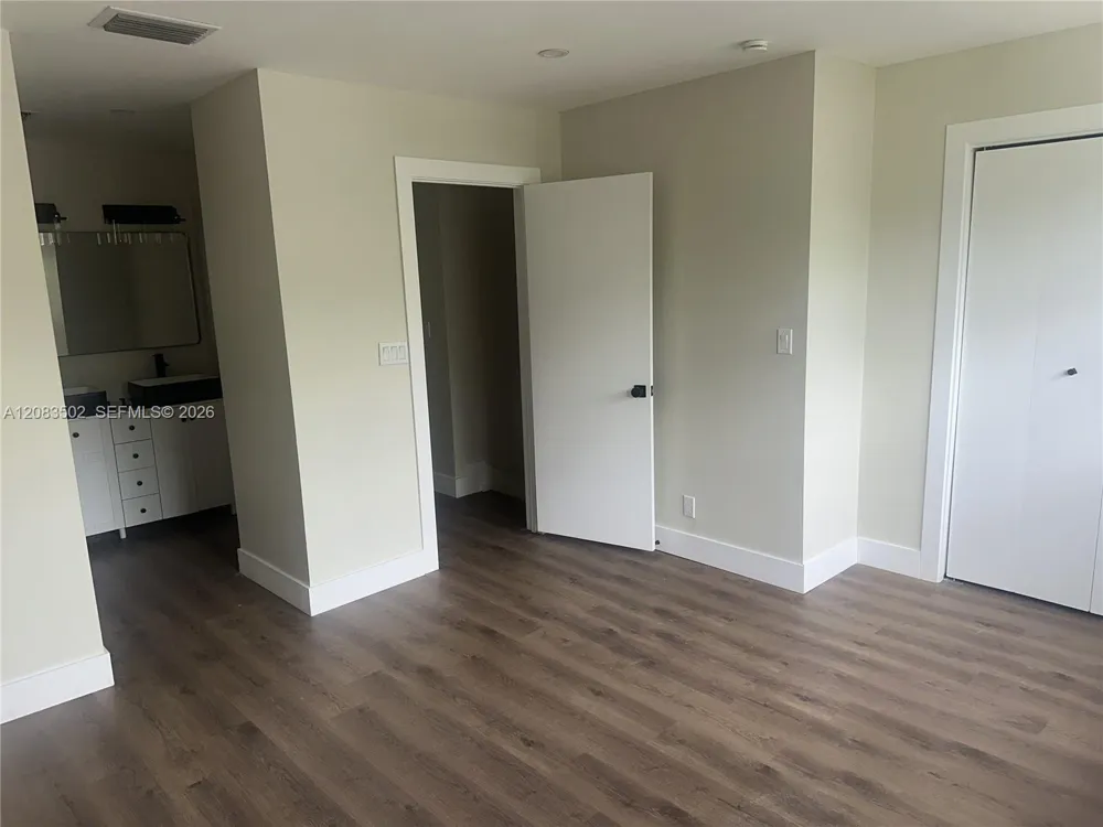 2643 NW 42nd Ave Coconut Creek, FL 33066