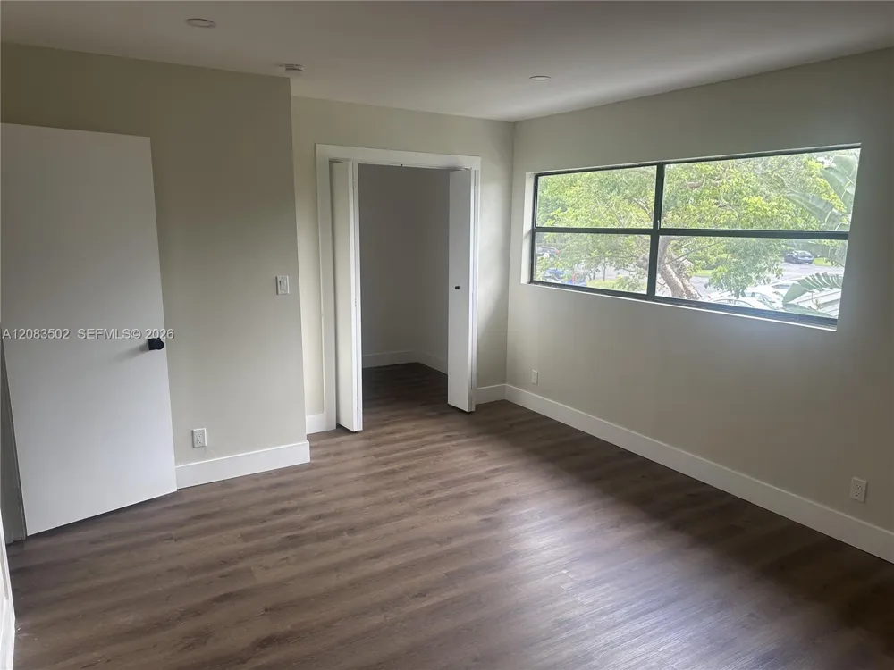 2643 NW 42nd Ave Coconut Creek, FL 33066
