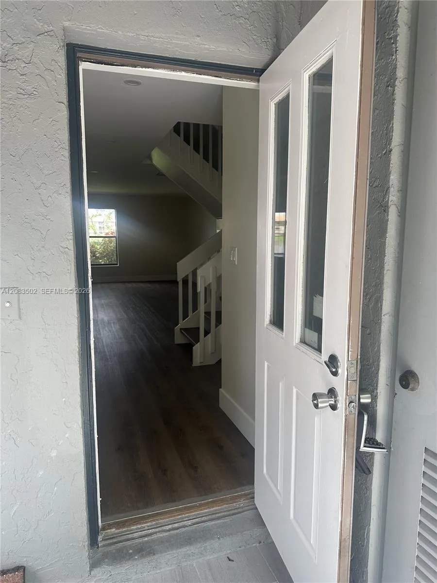 2643 NW 42nd Ave Coconut Creek, FL 33066
