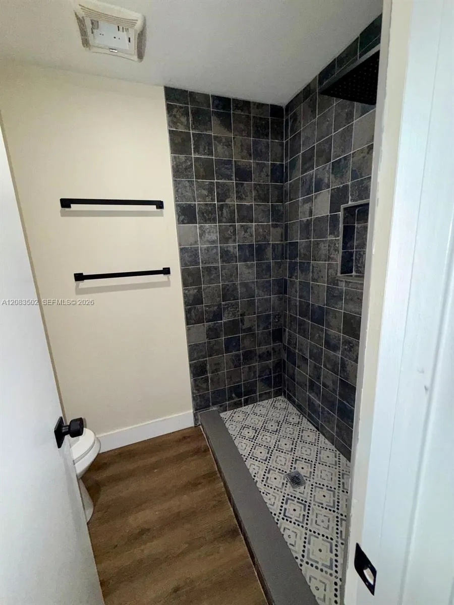 2643 NW 42nd Ave Coconut Creek, FL 33066
