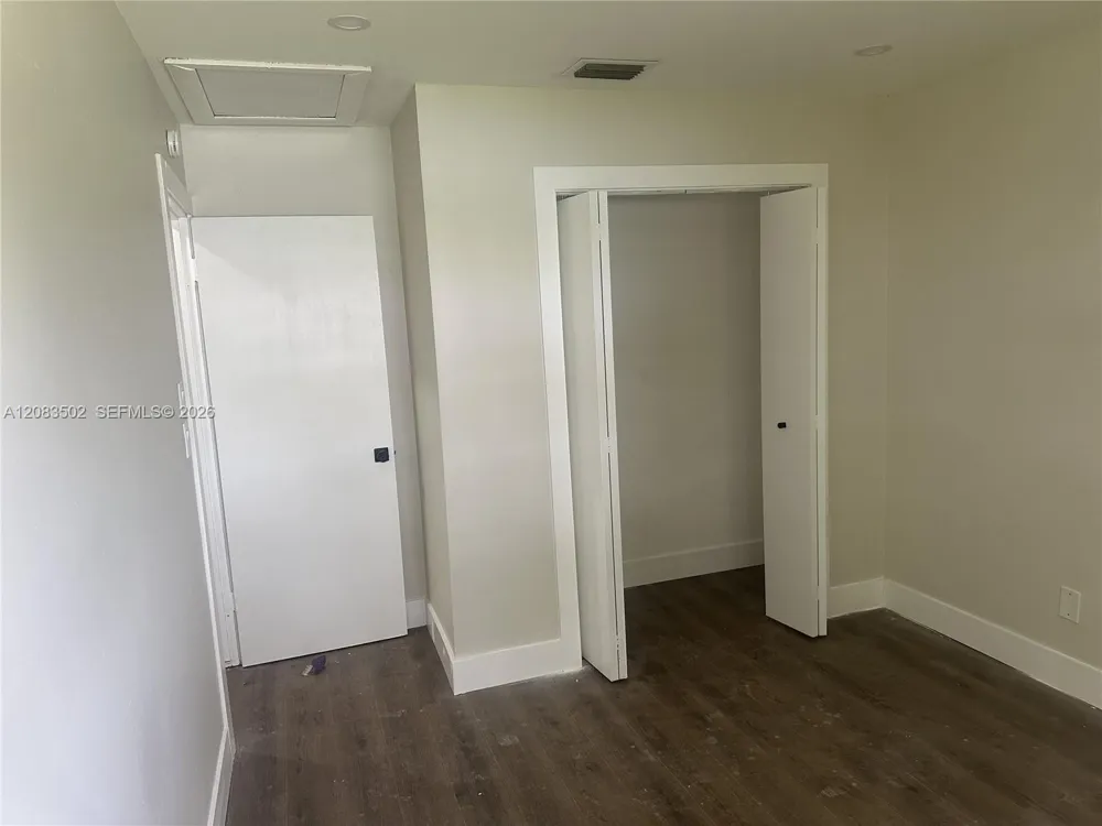 2643 NW 42nd Ave Coconut Creek, FL 33066