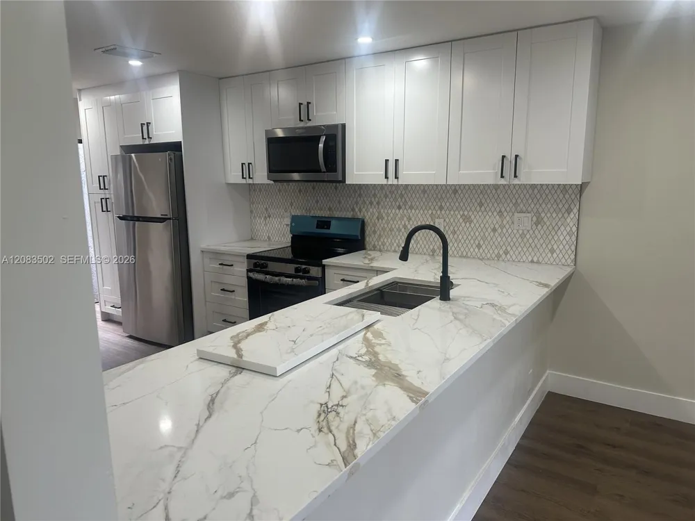 2643 NW 42nd Ave Coconut Creek, FL 33066