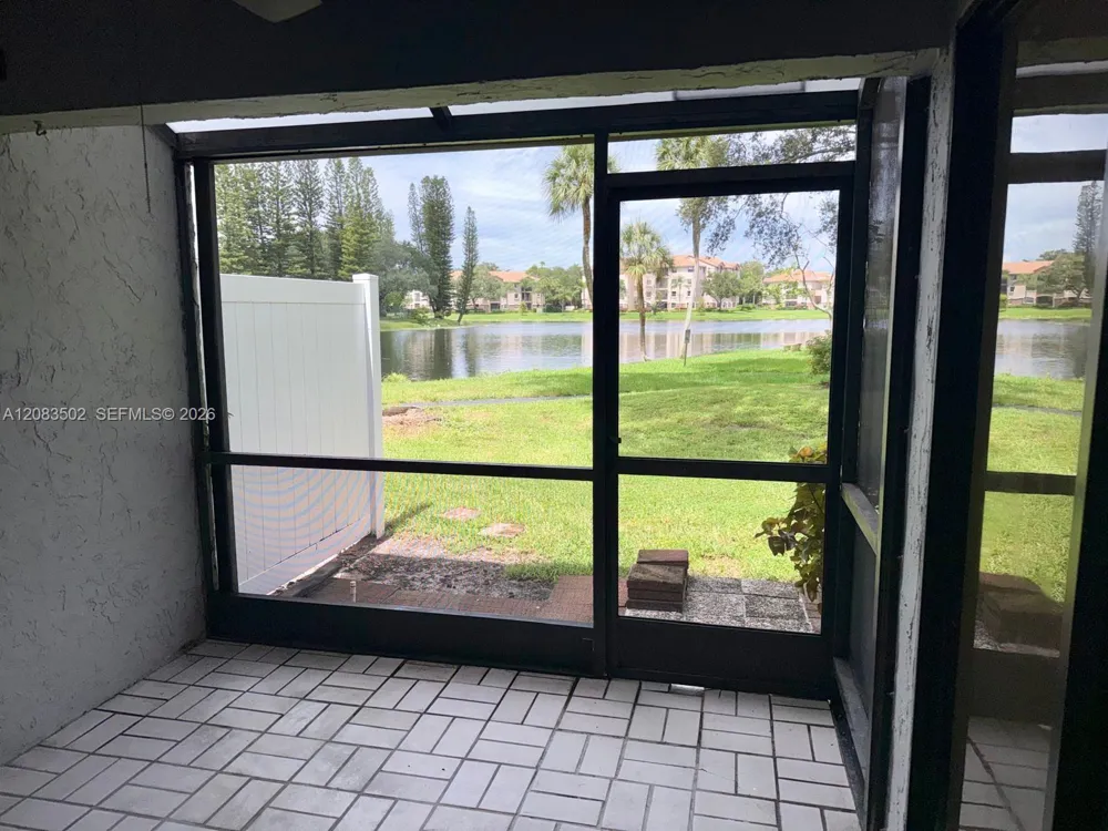 2643 NW 42nd Ave Coconut Creek, FL 33066