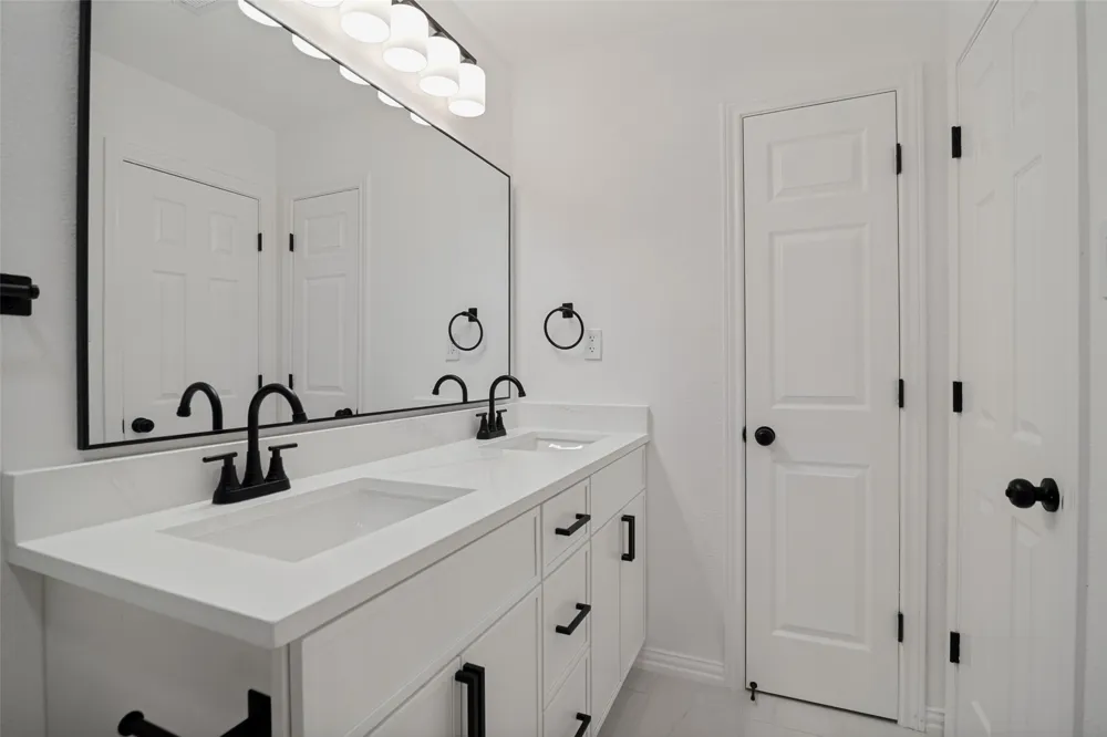 5806 Beacon Drive Rowlett, TX 75089