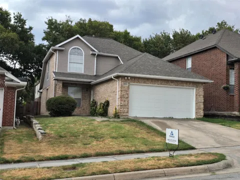4904 Lodgepole Lane