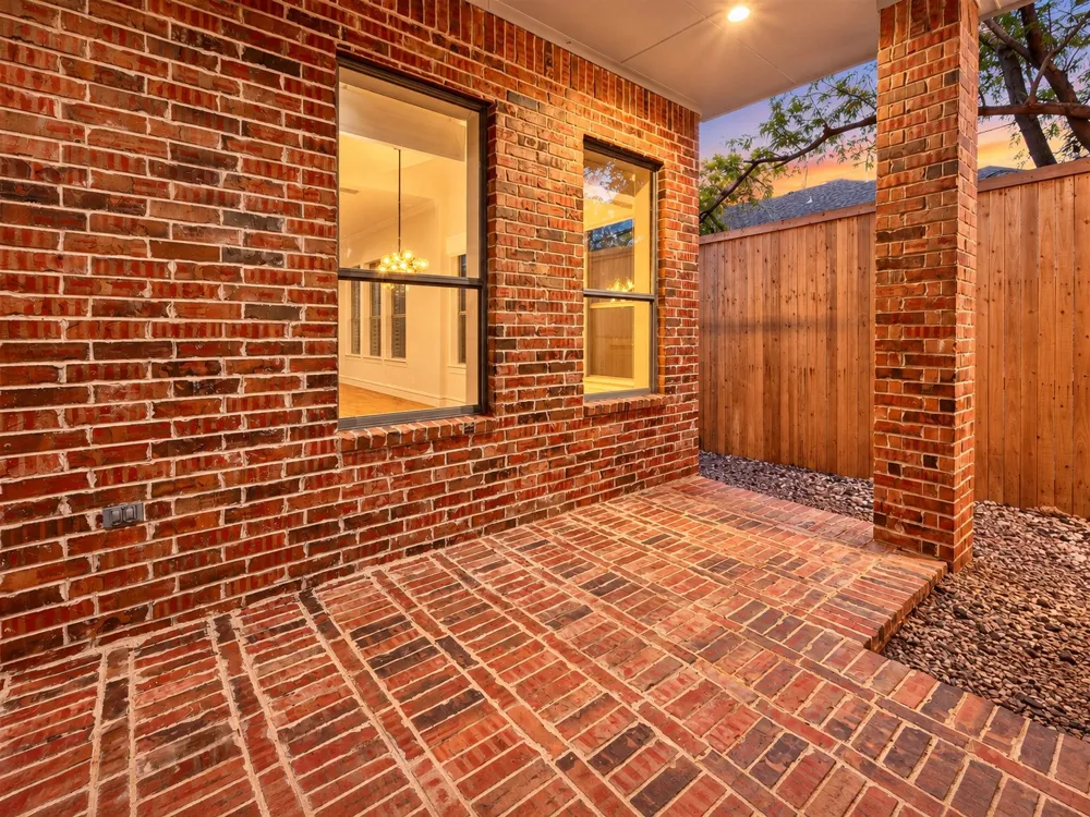 5418 Martel Avenue Dallas, TX 75206