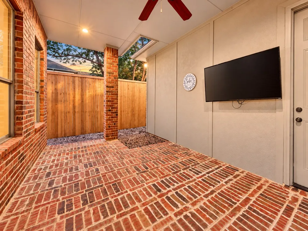 5418 Martel Avenue Dallas, TX 75206