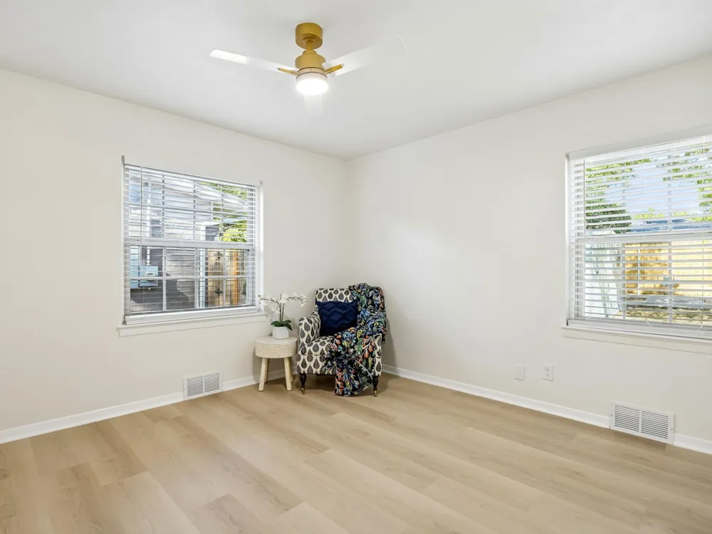 9745 Ash Creek Drive Dallas, TX 75228