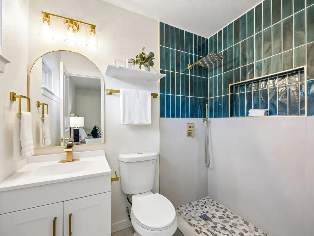 9745 Ash Creek Drive Dallas, TX 75228