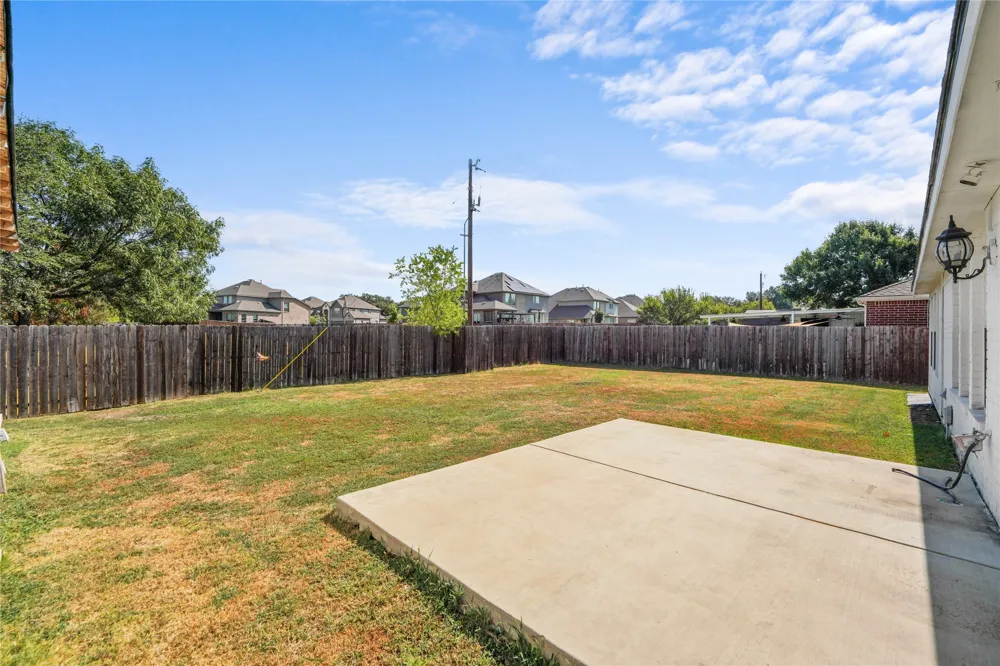2603 Clark Drive Corinth, TX 76210