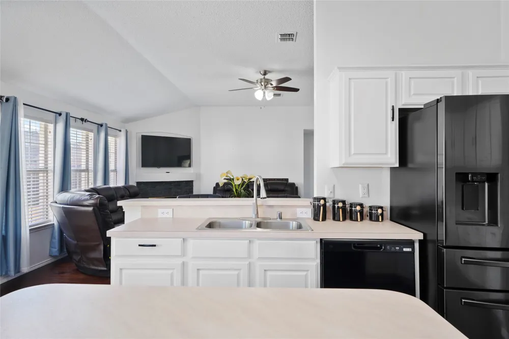 2603 Clark Drive Corinth, TX 76210