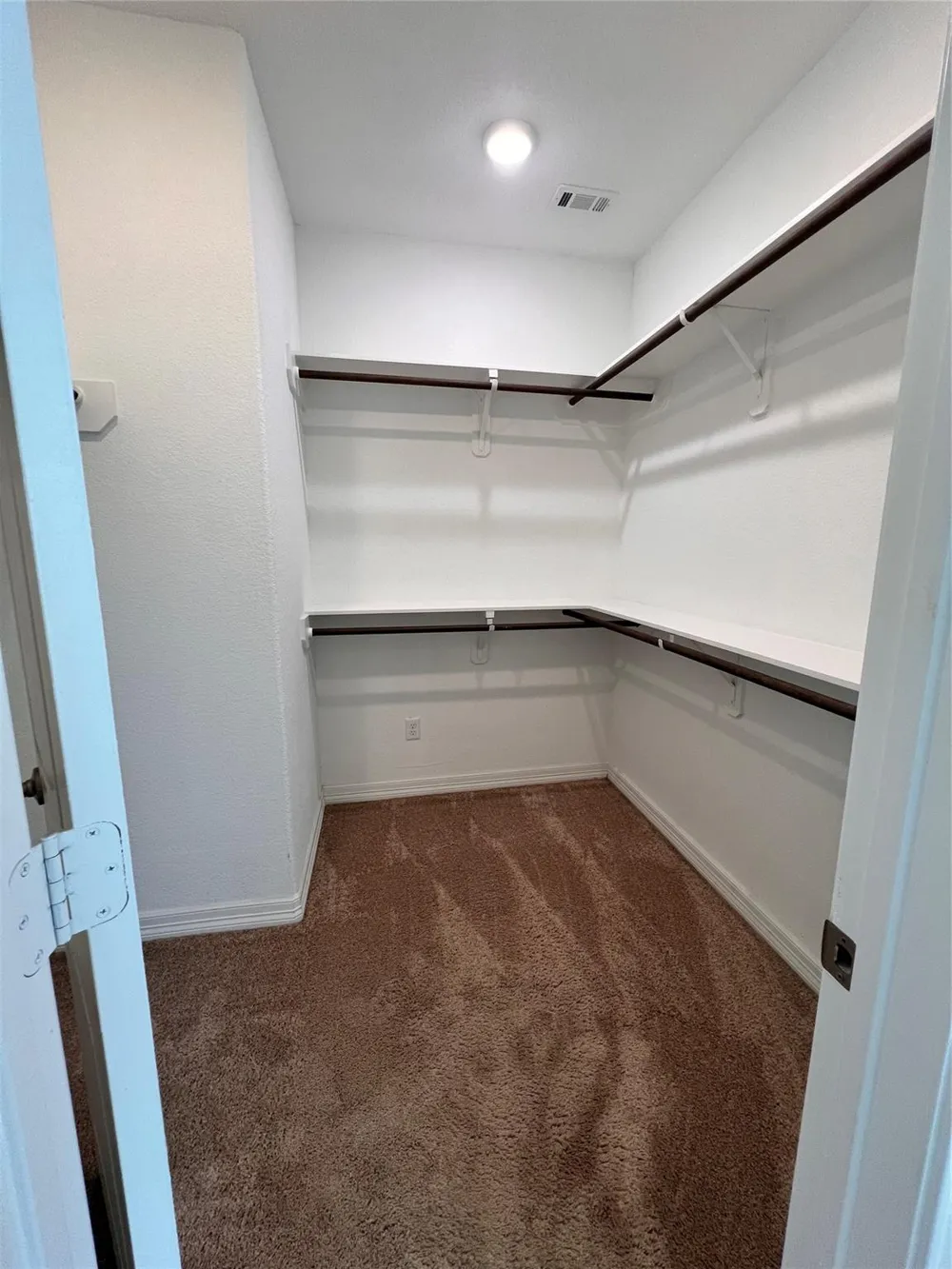 715 Seydler Street East Bernard, TX 77435