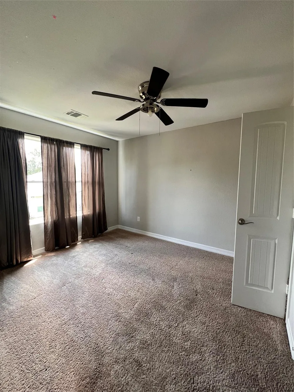 715 Seydler Street East Bernard, TX 77435