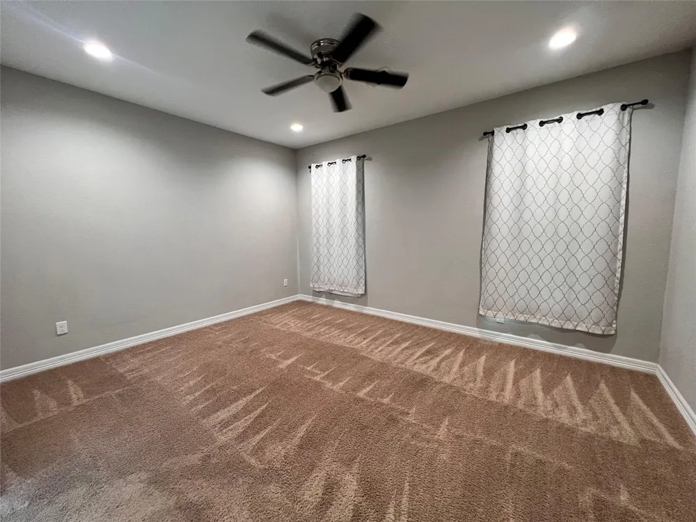 715 Seydler Street East Bernard, TX 77435