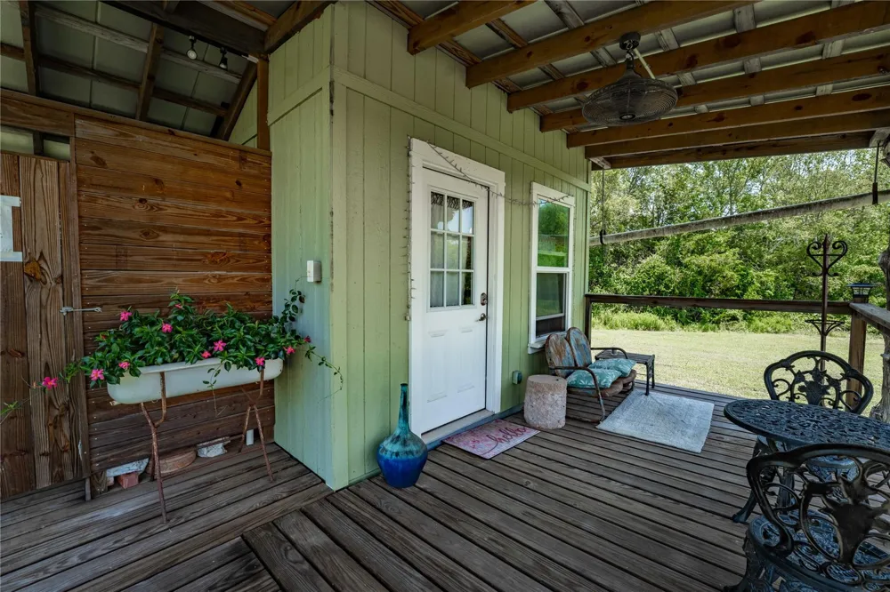 5601 Wickel Road Burton, TX 77835