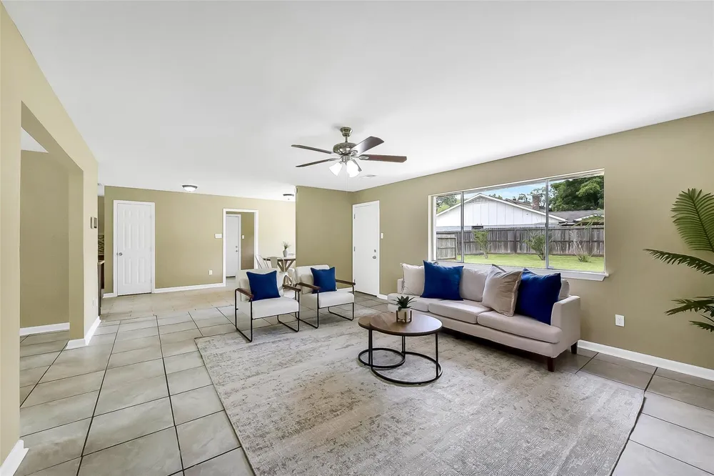 15503 Wandering Trail Friendswood, TX 77546