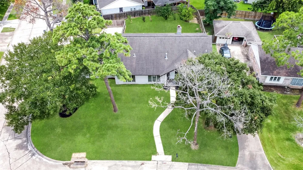 15503 Wandering Trail Friendswood, TX 77546