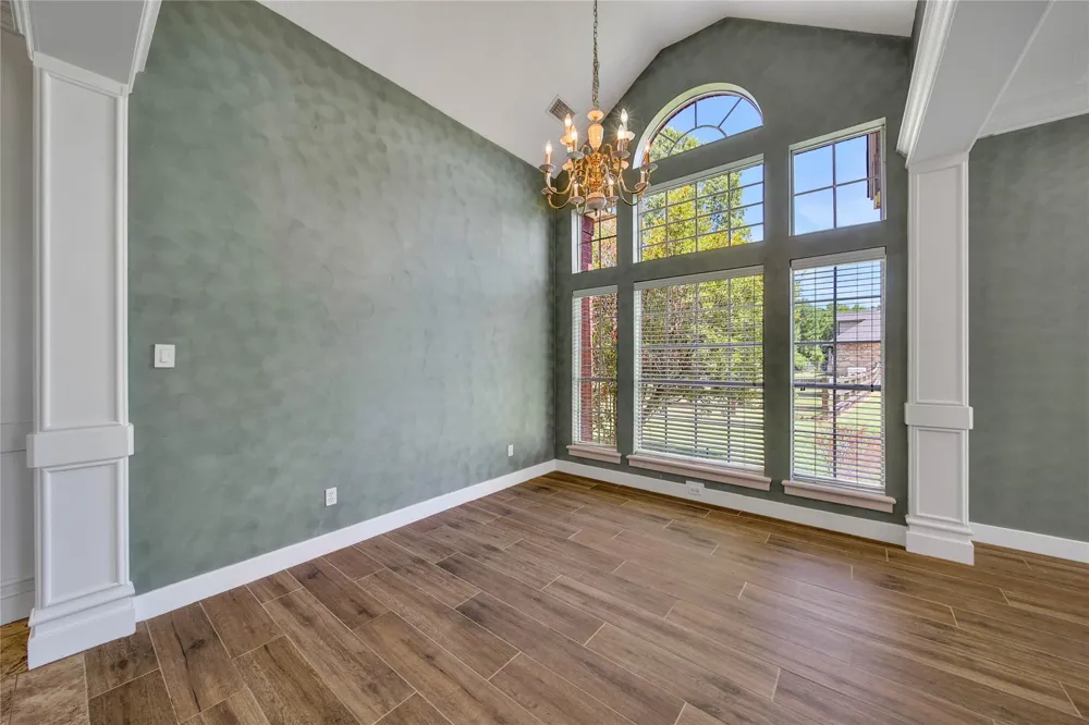 15444 Crown Oaks Drive Montgomery, TX 77316