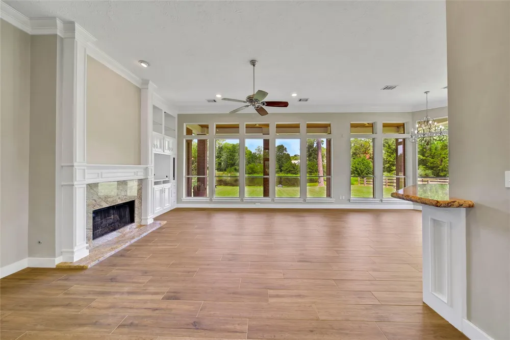 15444 Crown Oaks Drive Montgomery, TX 77316