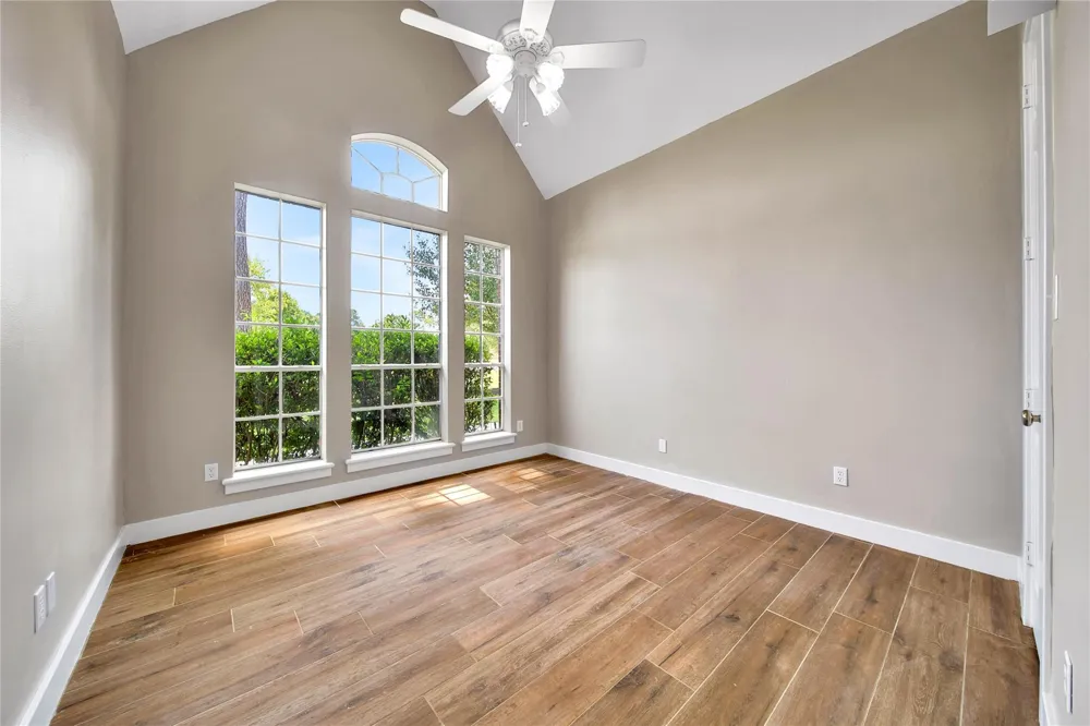 15444 Crown Oaks Drive Montgomery, TX 77316