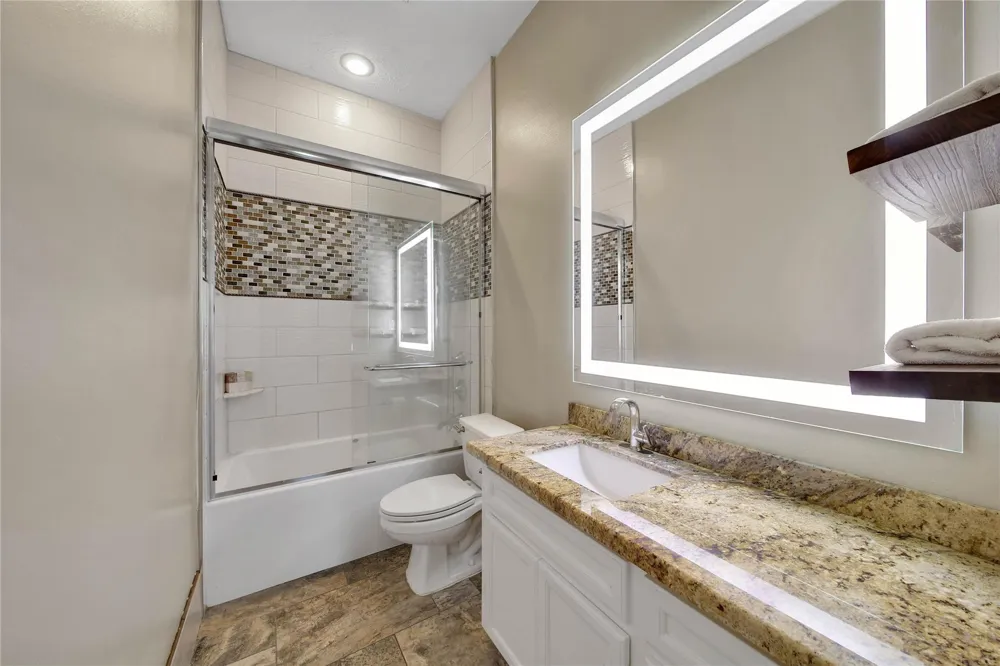 15444 Crown Oaks Drive Montgomery, TX 77316