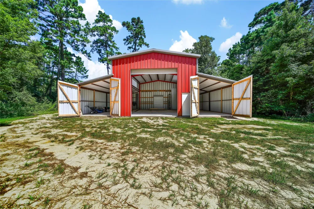 15444 Crown Oaks Drive Montgomery, TX 77316