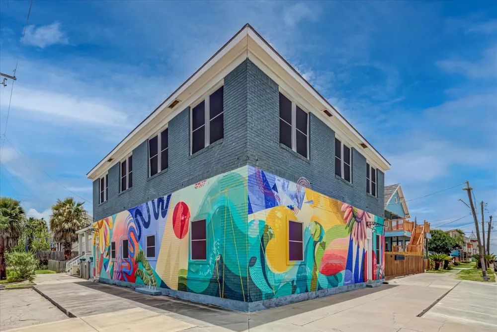1827 Avenue O Street Galveston, TX 77550