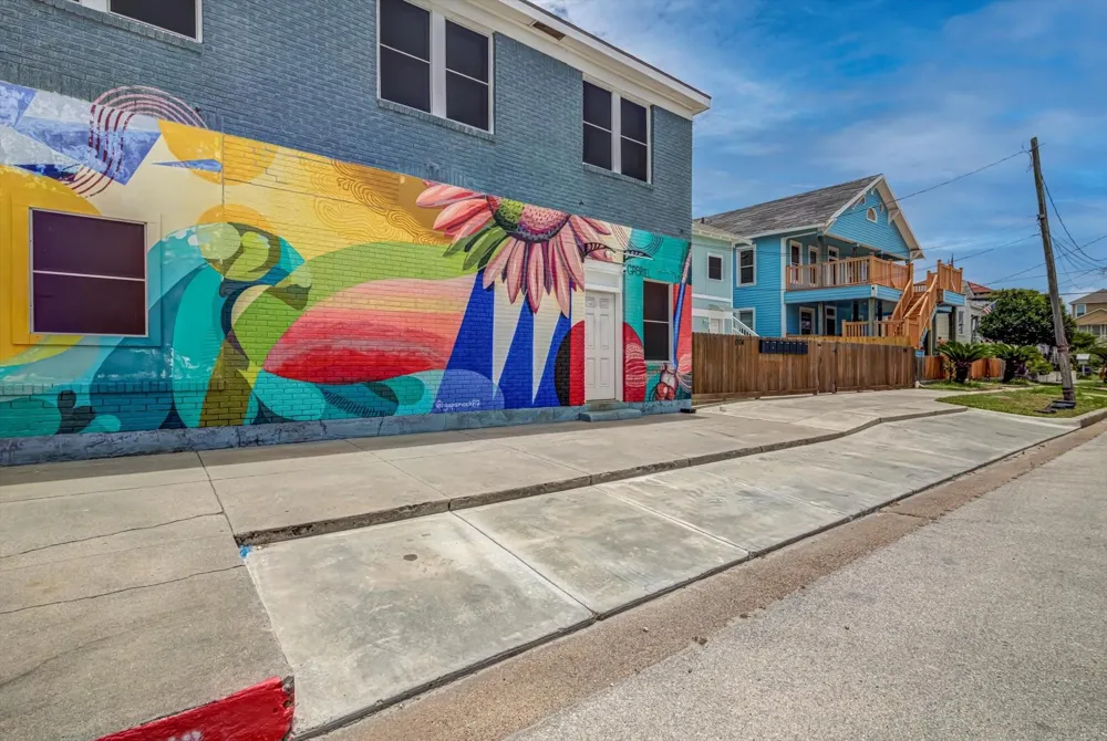 1827 Avenue O Street Galveston, TX 77550