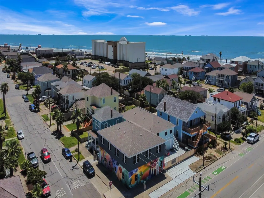 1827 Avenue O Street Galveston, TX 77550