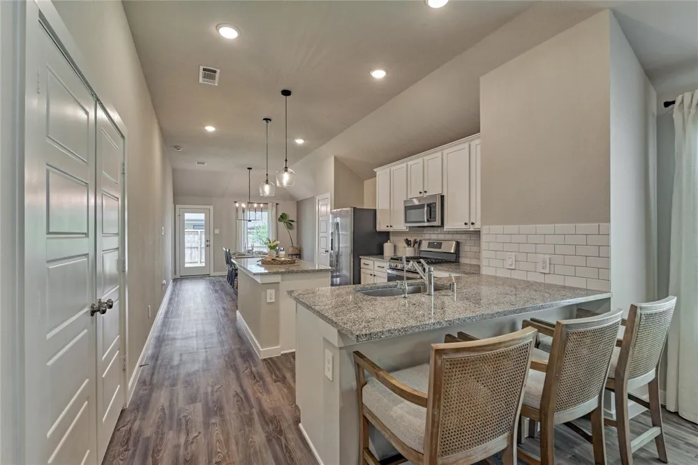 941 Oak Mist Lane Magnolia, TX 77354